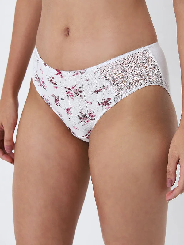 Wunderlove White Floral Design Brief